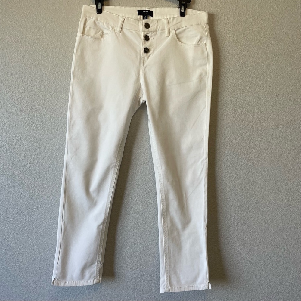 White Skinny Jeans with Classic Stitching